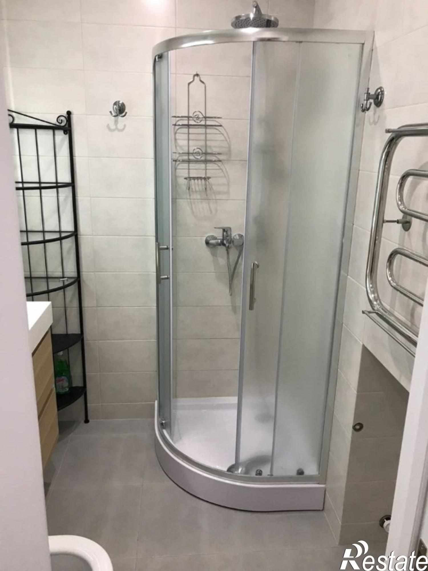 Сдать квартиру за 18 000 рублей на Авроры улица, 122