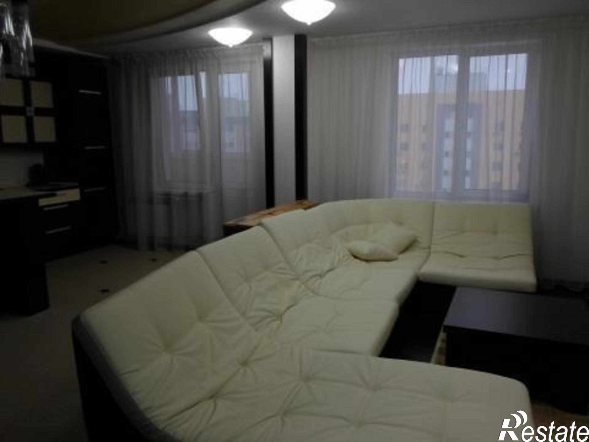 Сдать квартиру за 13 500 рублей на Елизарова улица, 36