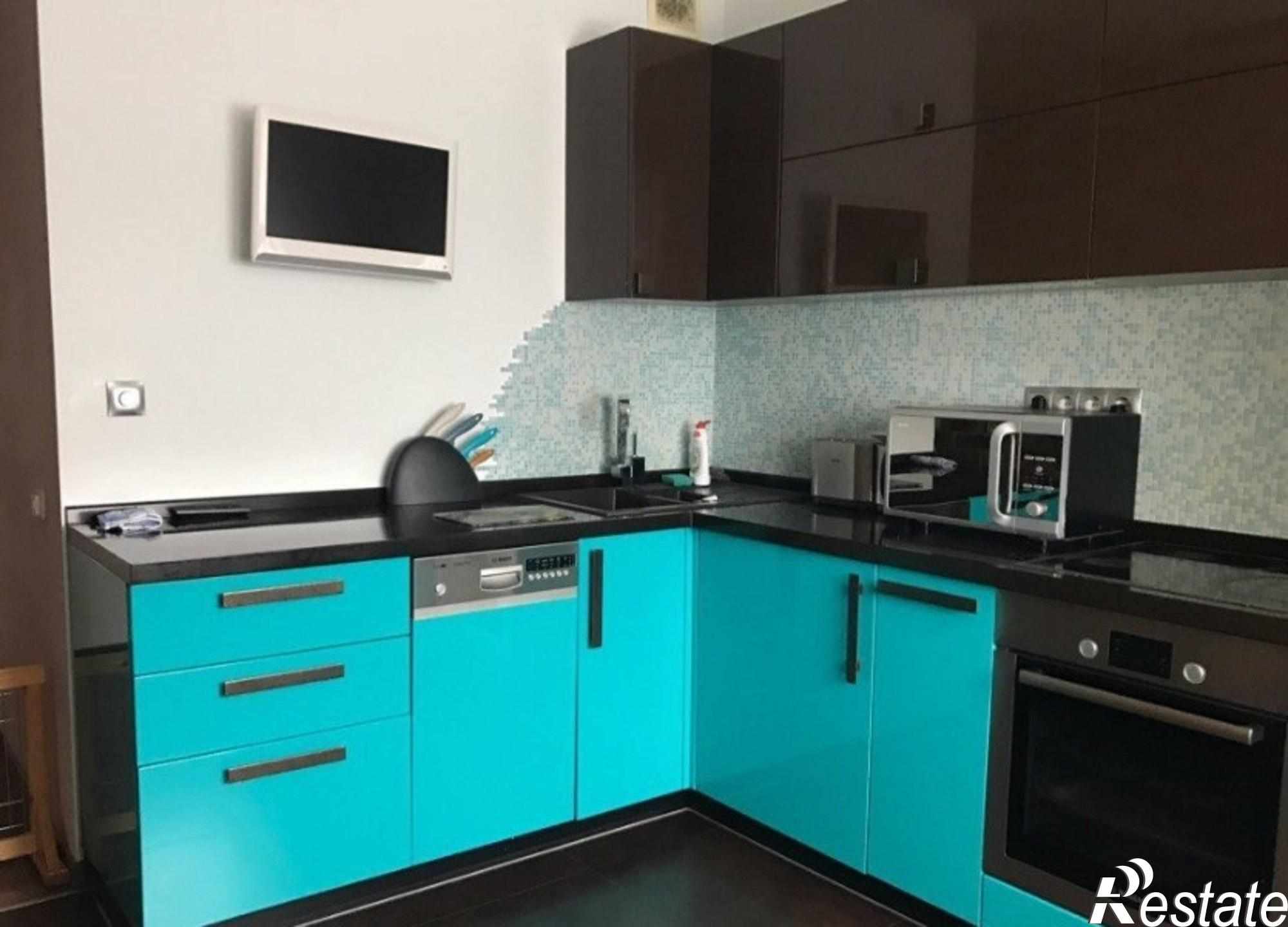 Сдать квартиру за 18 000 рублей на Дыбенко улица, 120