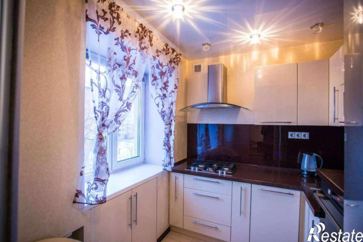 1-комн квартира Красных Коммунаров улица, 20