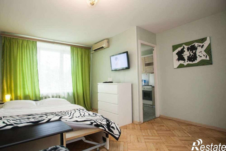 1-комн квартира Революционная улица, 77