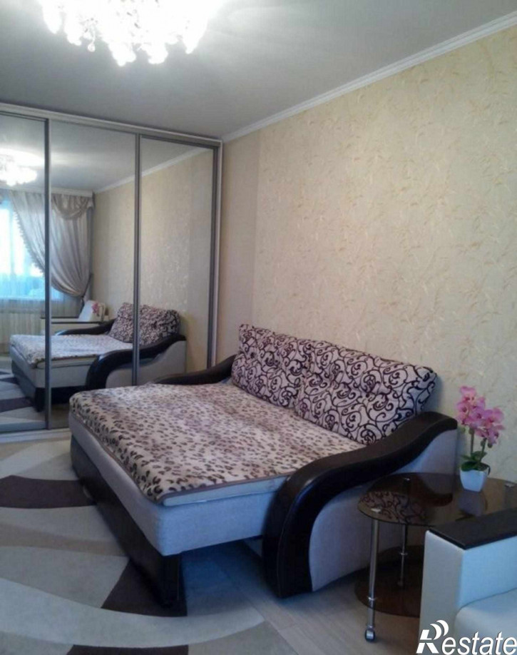 1-комн квартира Рыльская улица, 3