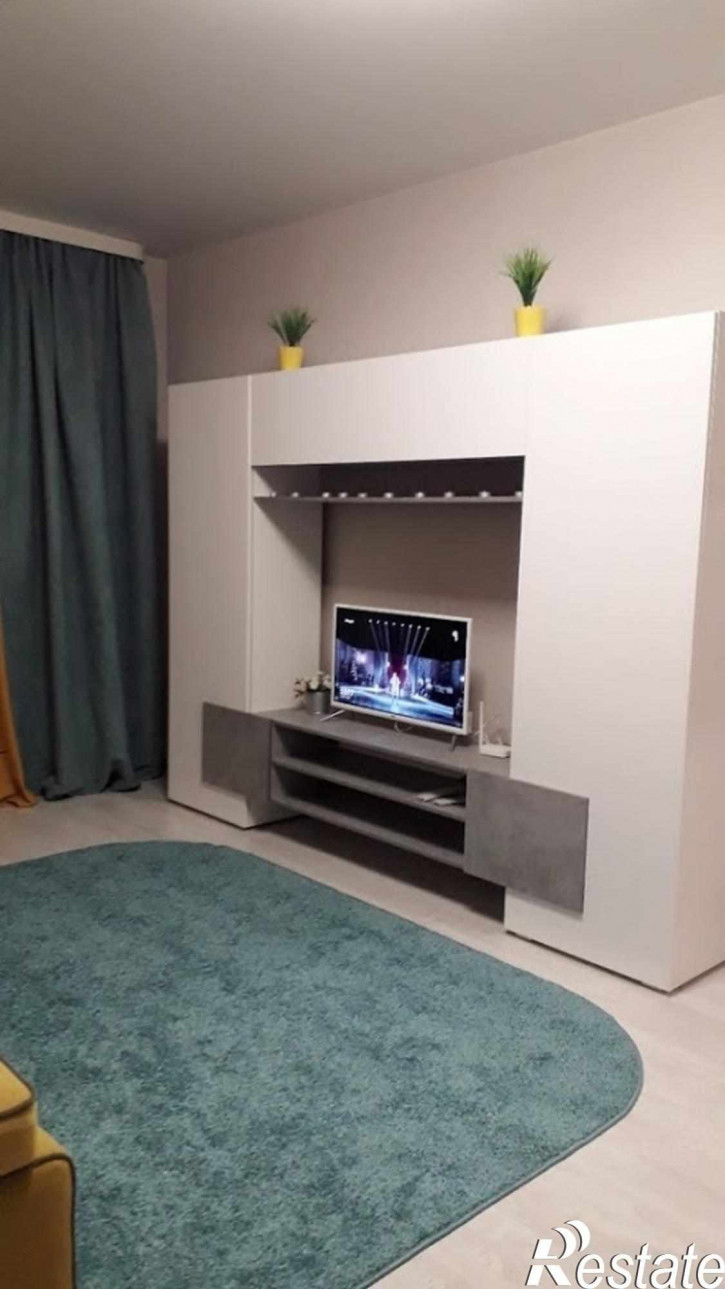 1-комн квартира Гастелло улица, 12