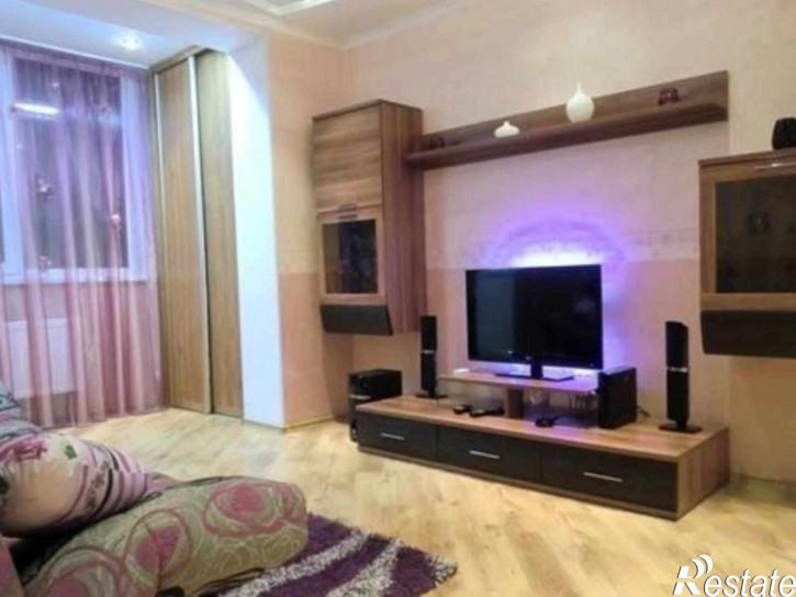 1-комн квартира 5-я просека, 99