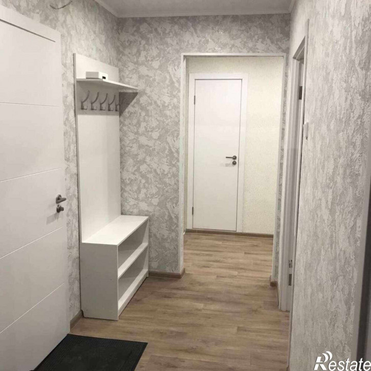 2-комн квартира Красных Коммунаров улица, 20