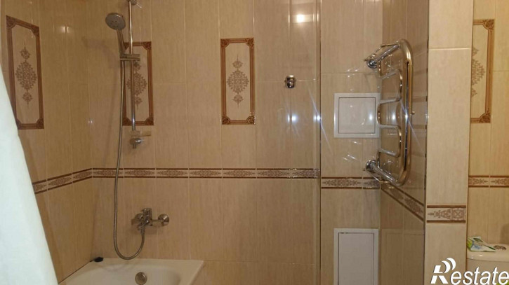 1-комн квартира Соборный переулок, 90