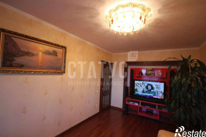3-комн квартира Блюхера ул, 48