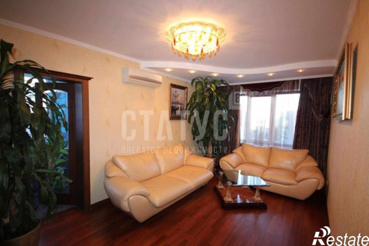 3-комн квартира Блюхера ул, 48