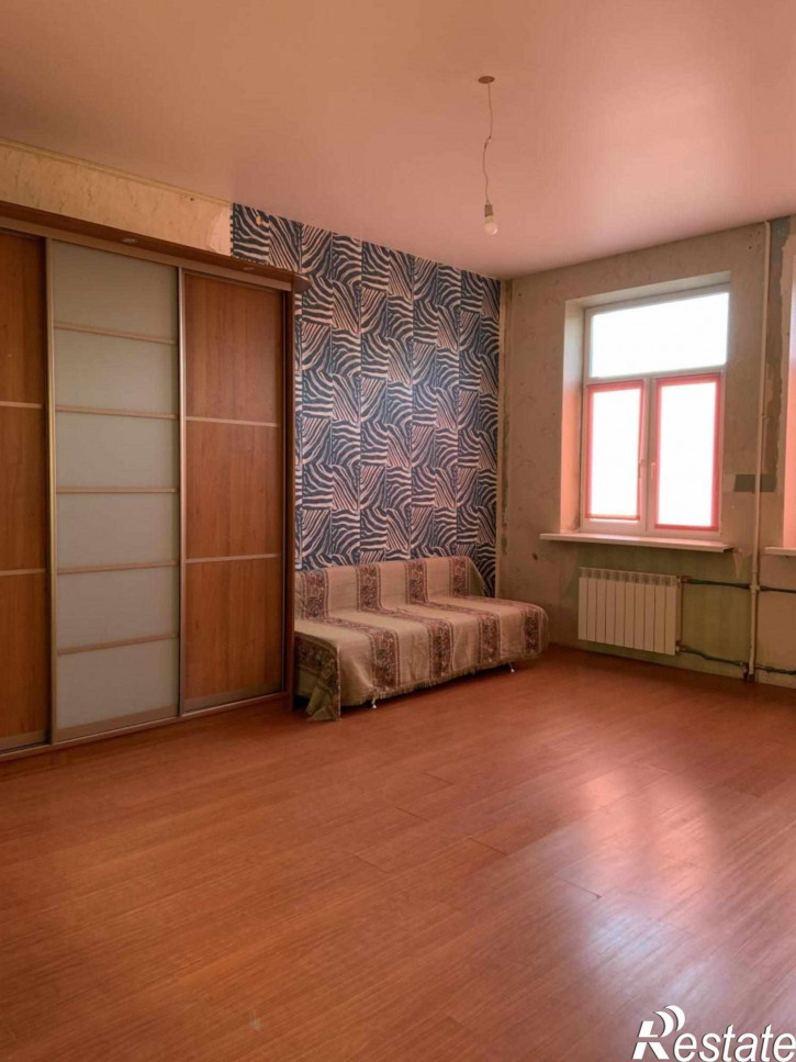 2-комн квартира Гостиная ул, 20