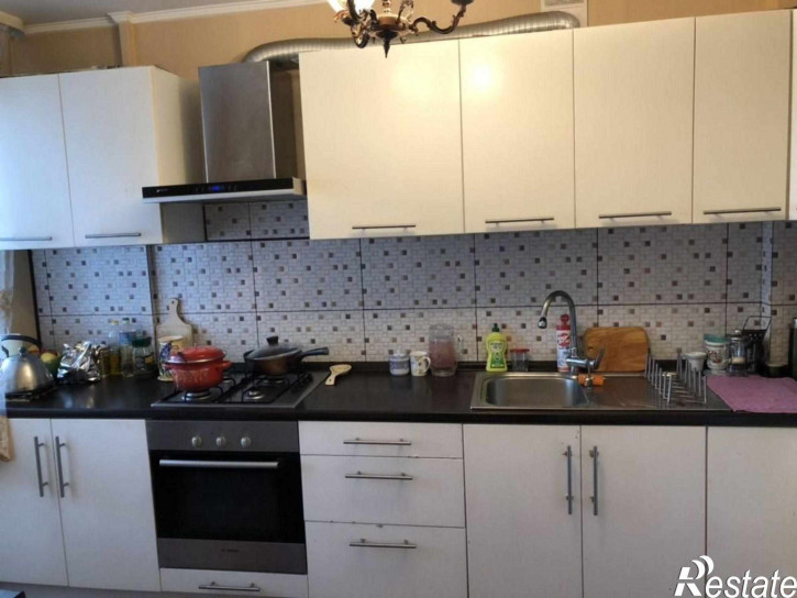 5-комн квартира Нарвская ул, 102