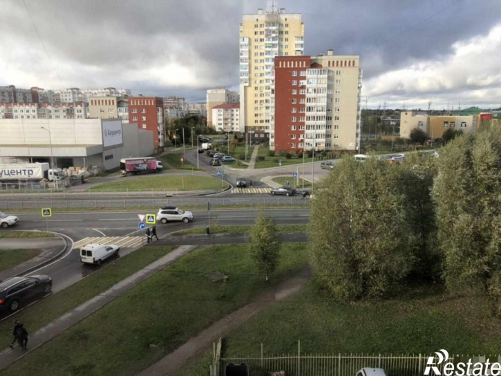 5-комн квартира Нарвская ул, 102