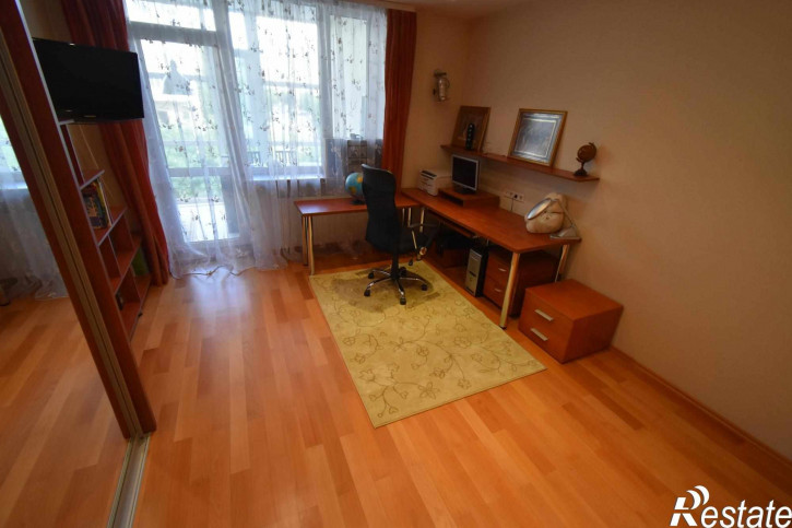 3-комн квартира Чернышевского ул, 84