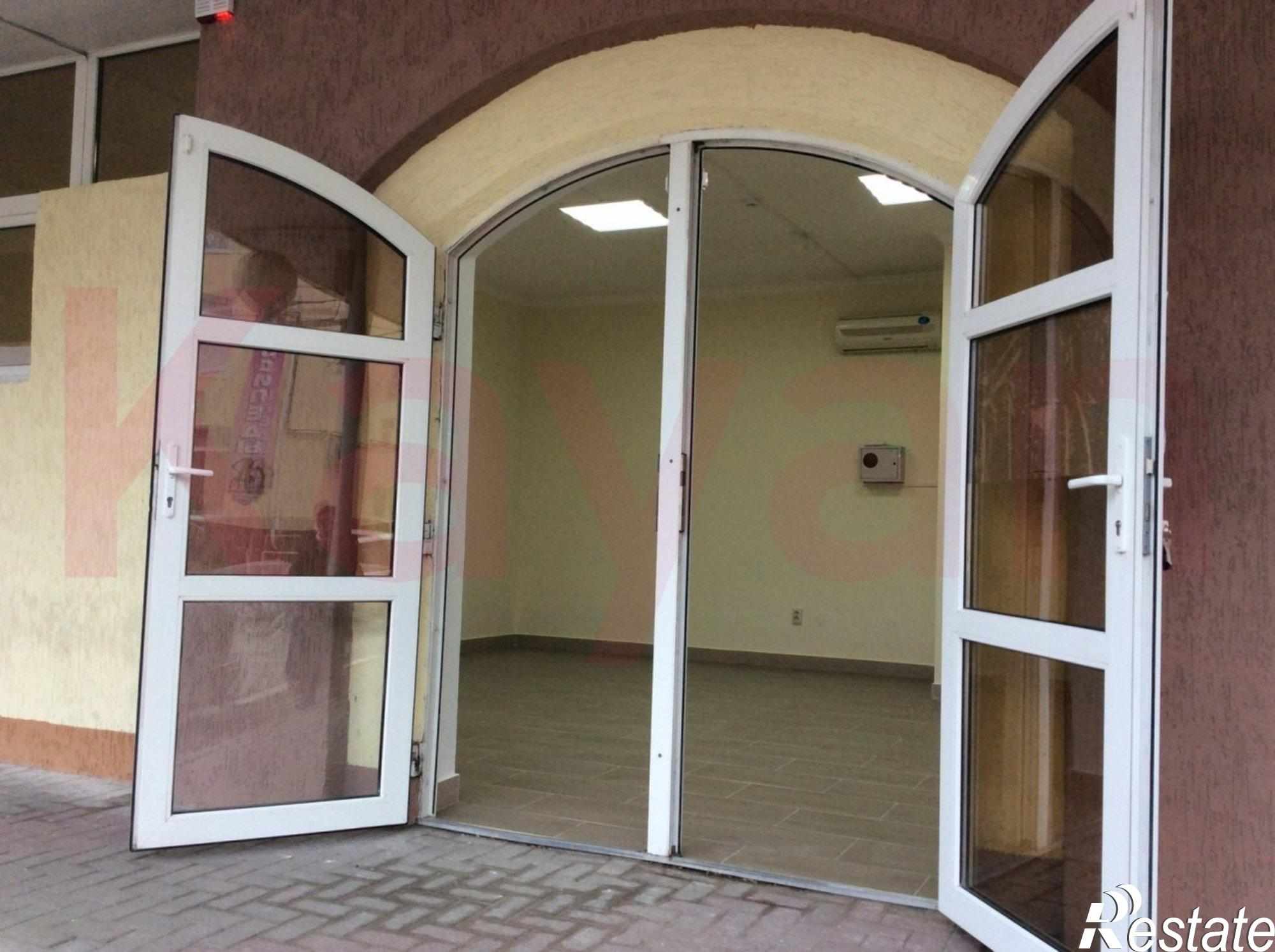 Купить помещение свободного назначения за 5 600 000 рублей на Кирова ул.
