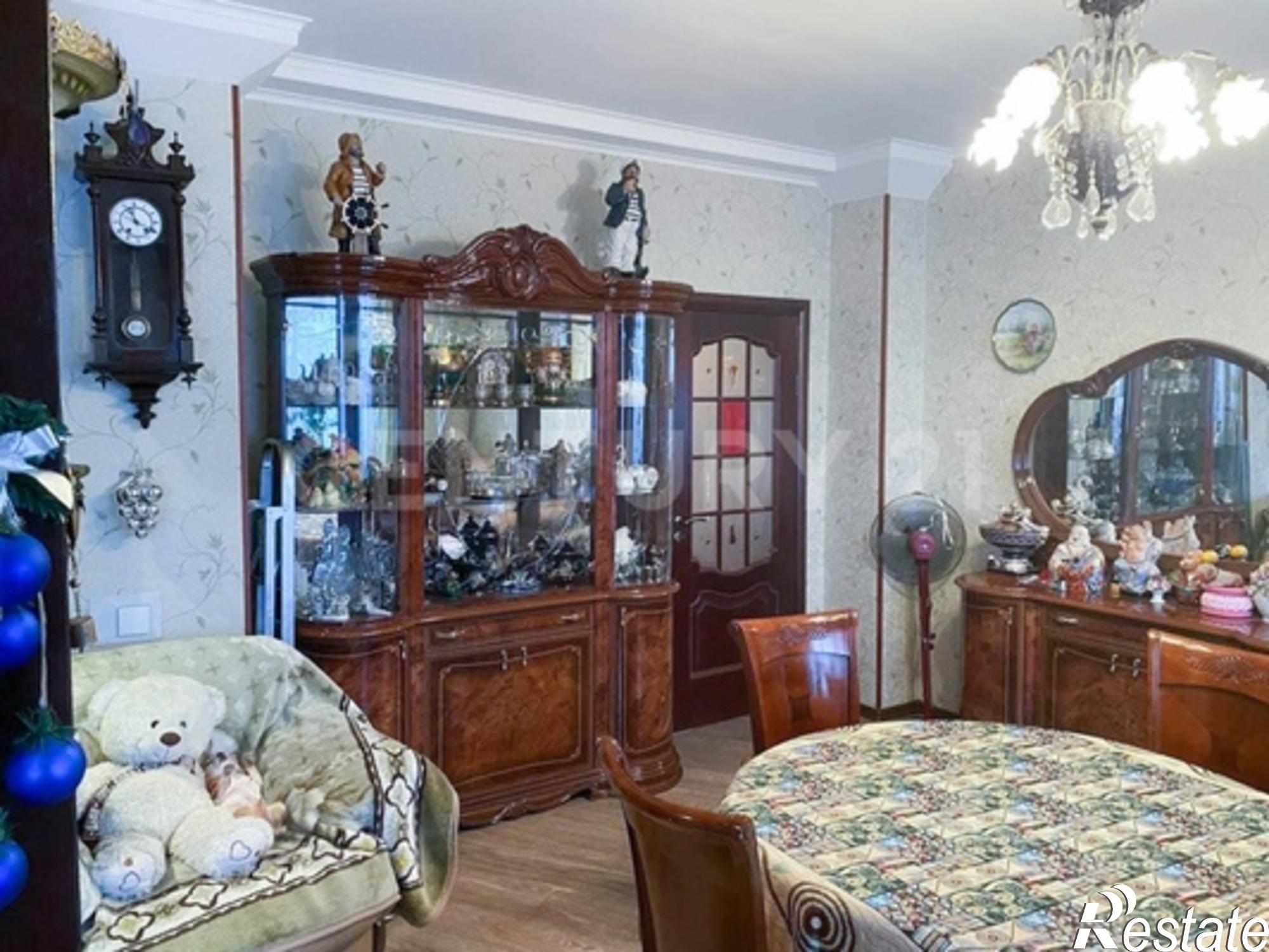 Купить квартиру за 39 200 000 рублей на Евпатория г, Мицкевича Адама ул, 8с1