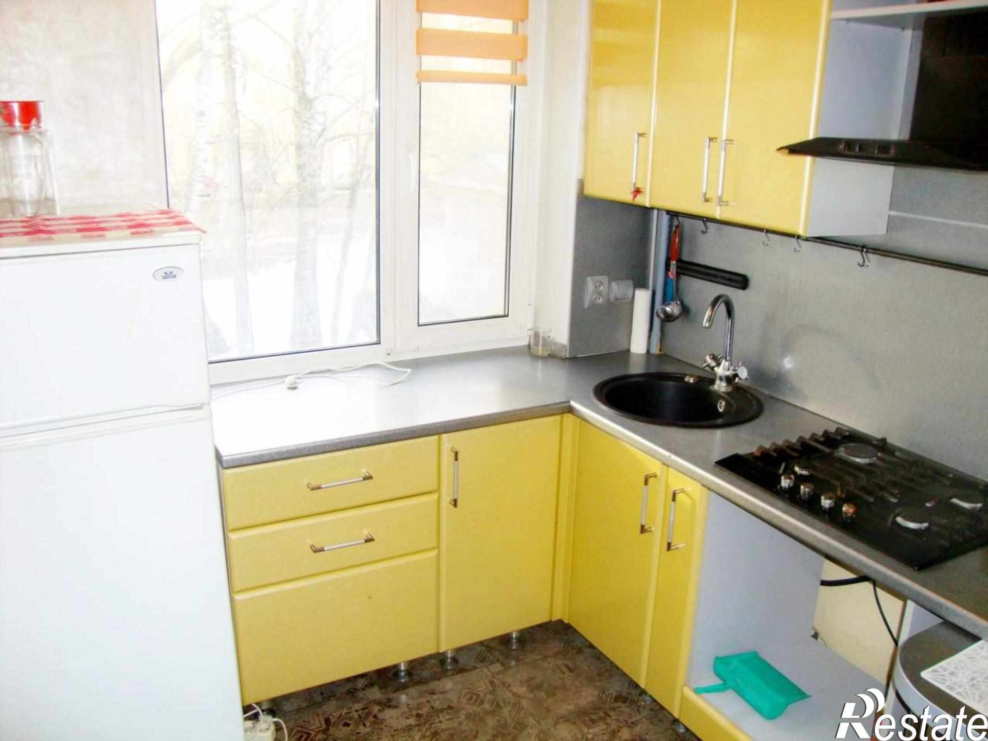Купить квартиру за 2 350 000 рублей на Интернациональная улица, д.13к1