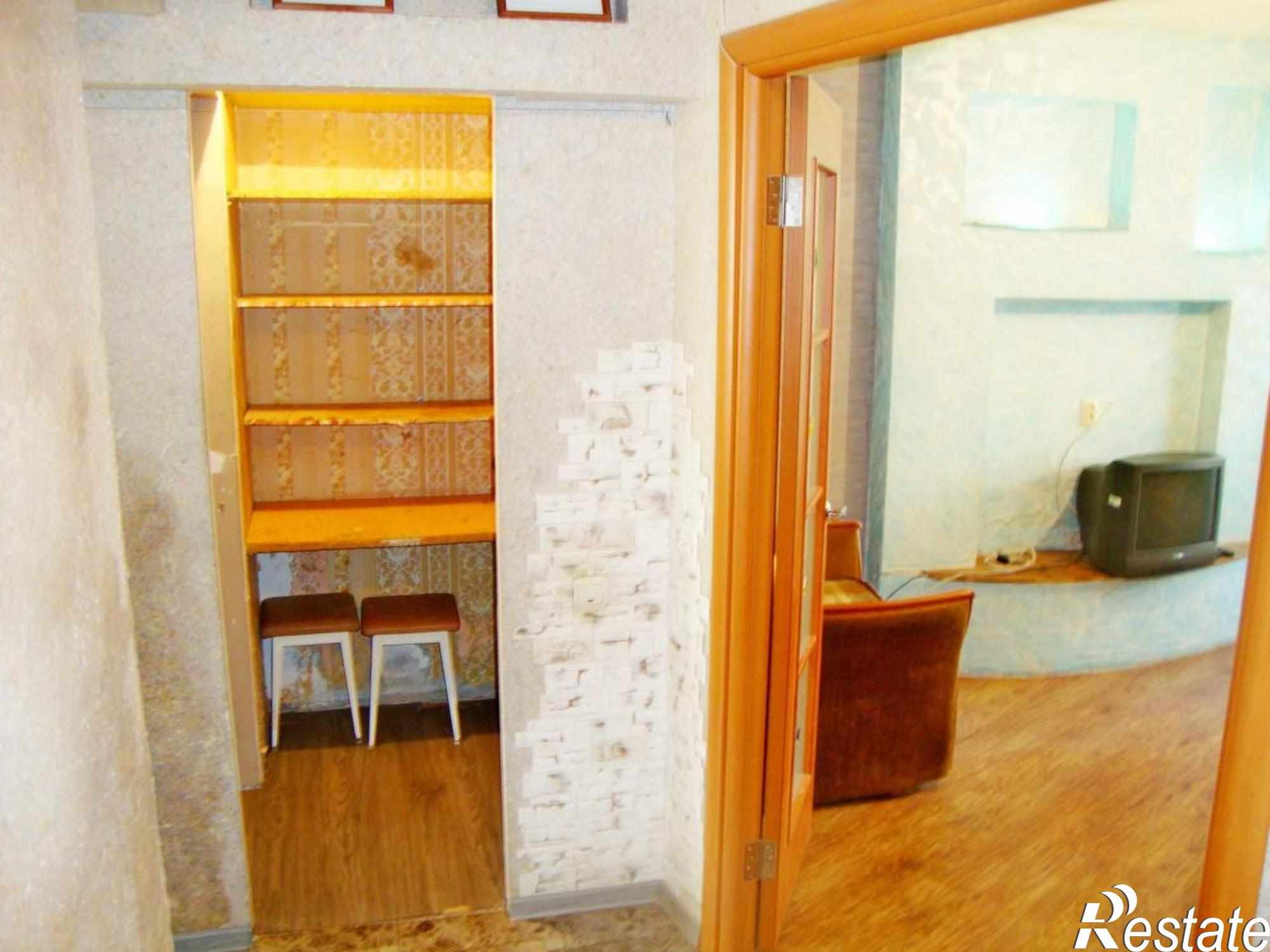 Купить квартиру за 2 350 000 рублей на Интернациональная улица, д.13к1