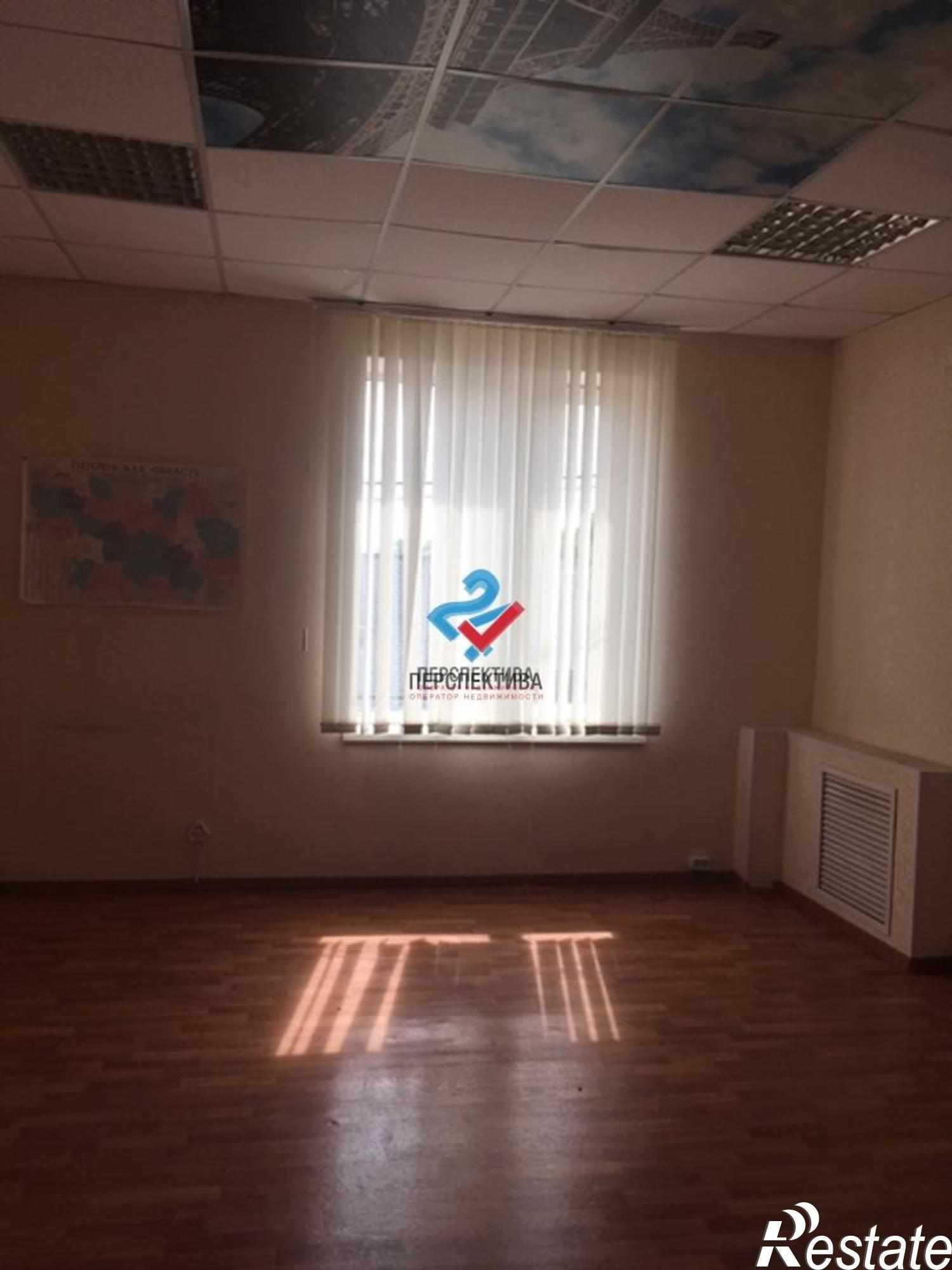 Сдать офис, помещение под офис за 13 680 рублей на улица Калинина, 108Б