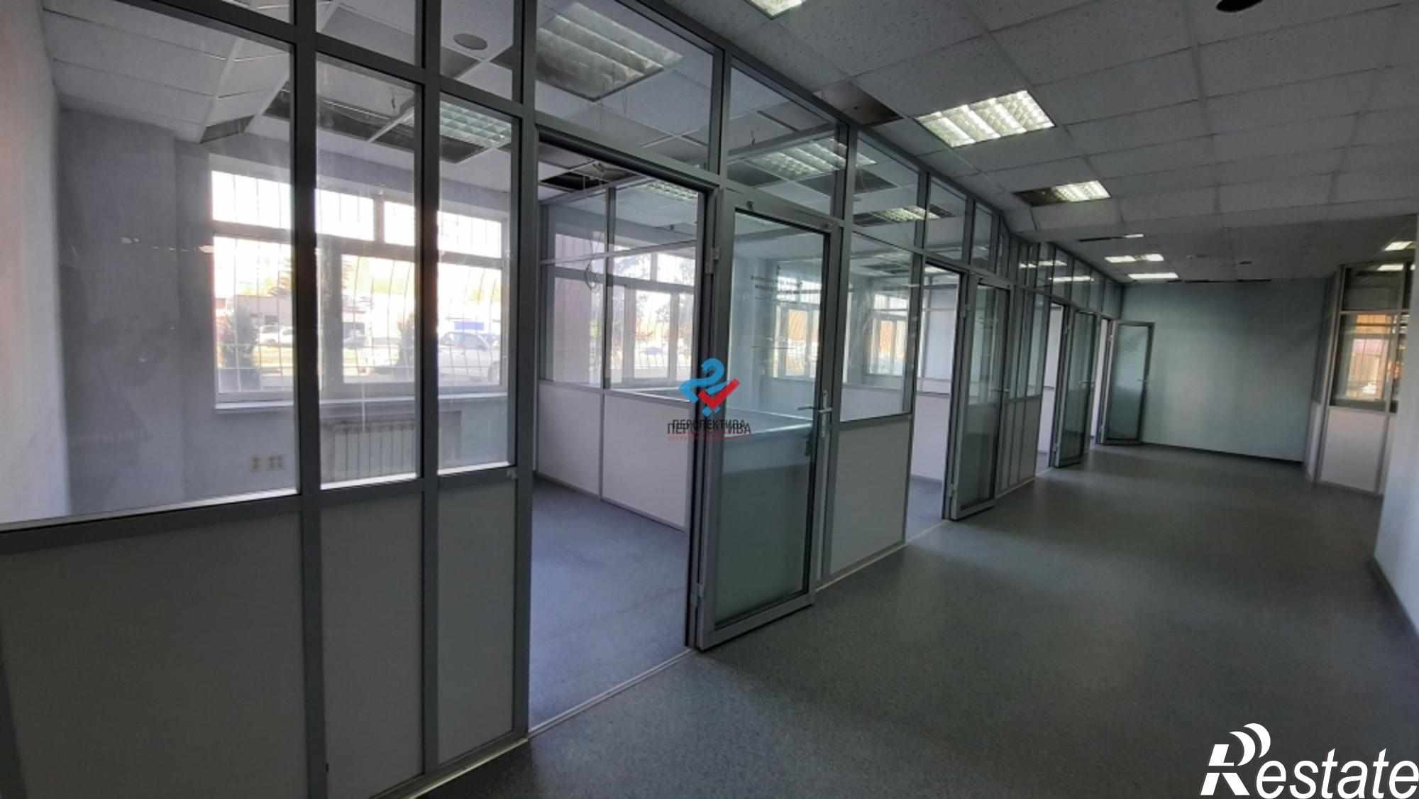 Сдать офис, помещение под офис за 93 280 рублей на улица Антонова, 3