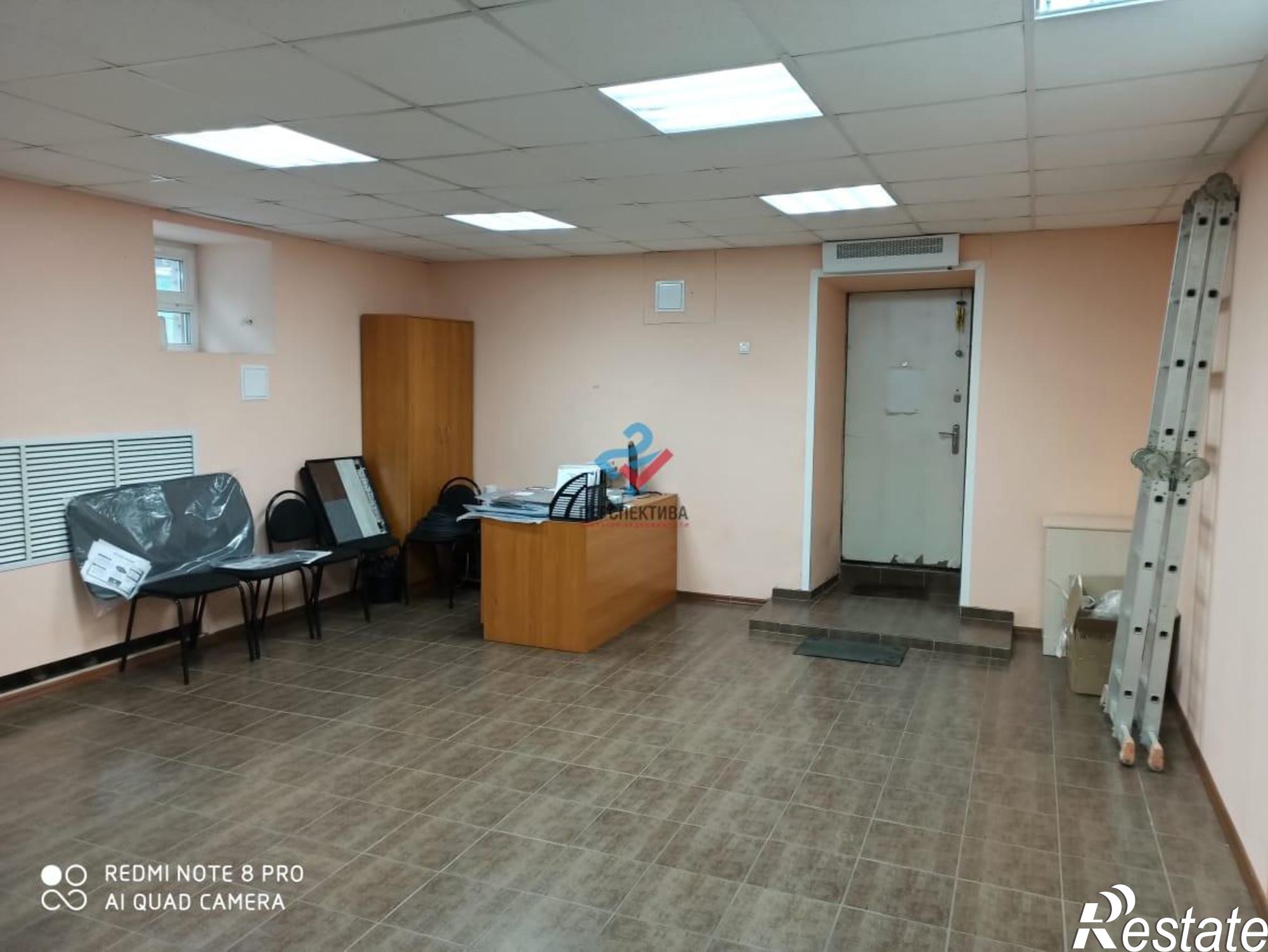 Купить офис, помещение под офис за 5 300 000 рублей на улица Суворова, 44