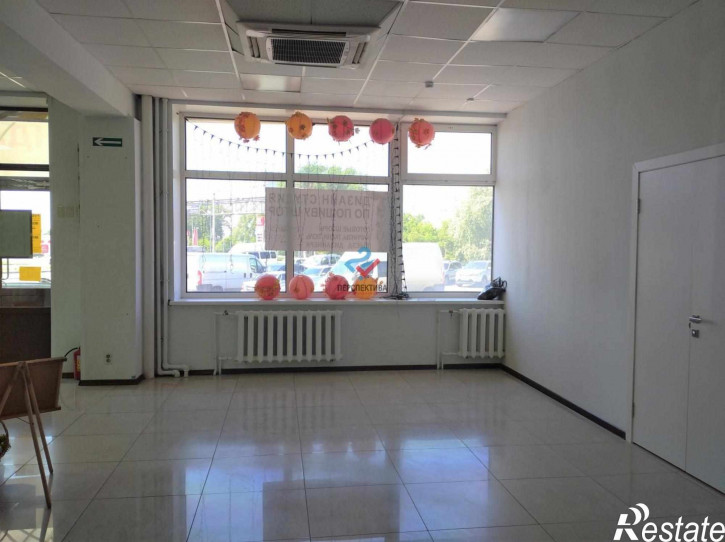 Торговое помещение улица Антонова, 47