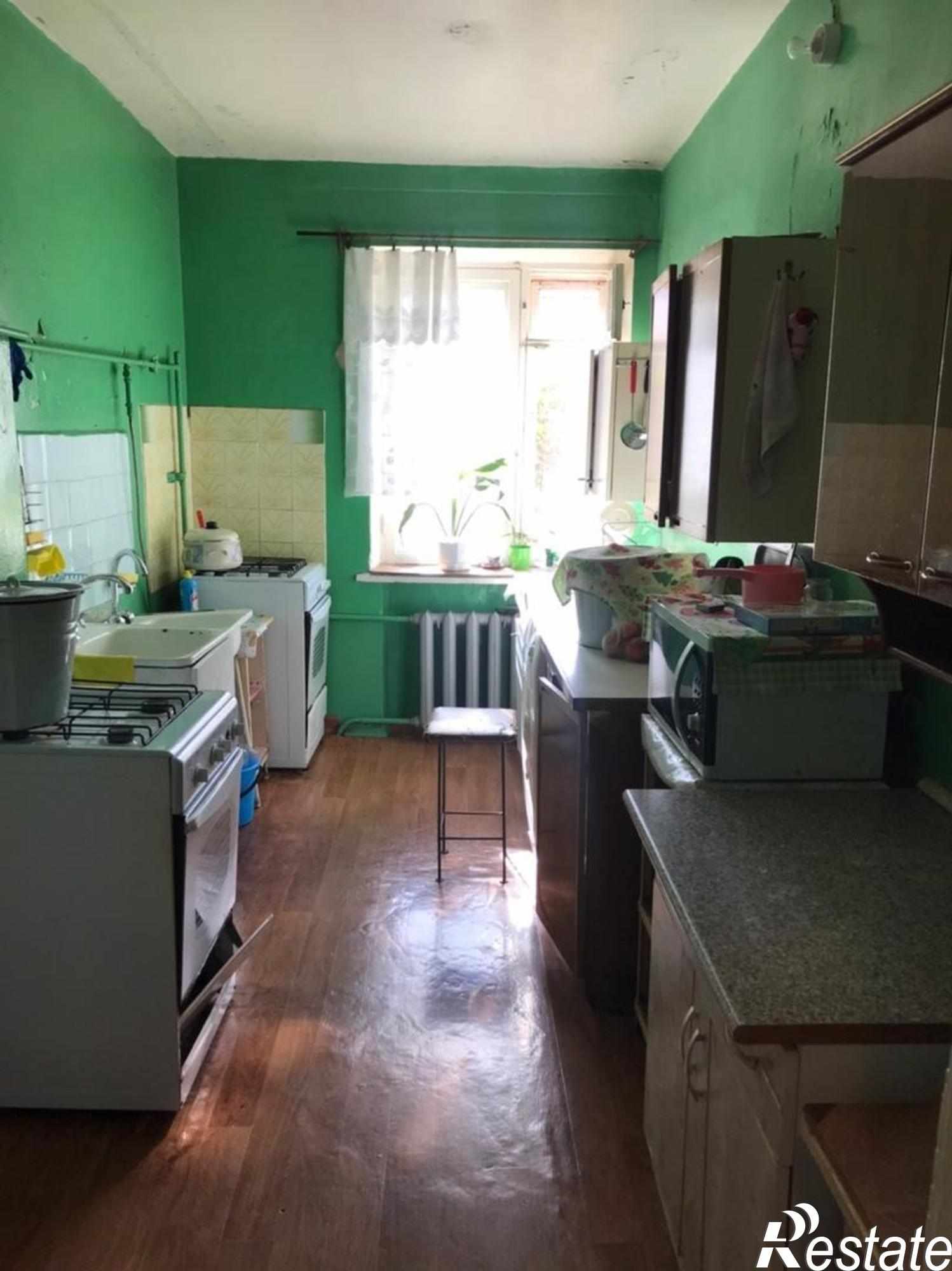 Купить комнату за 900 000 рублей на Адм. Нахимова Улица,48а