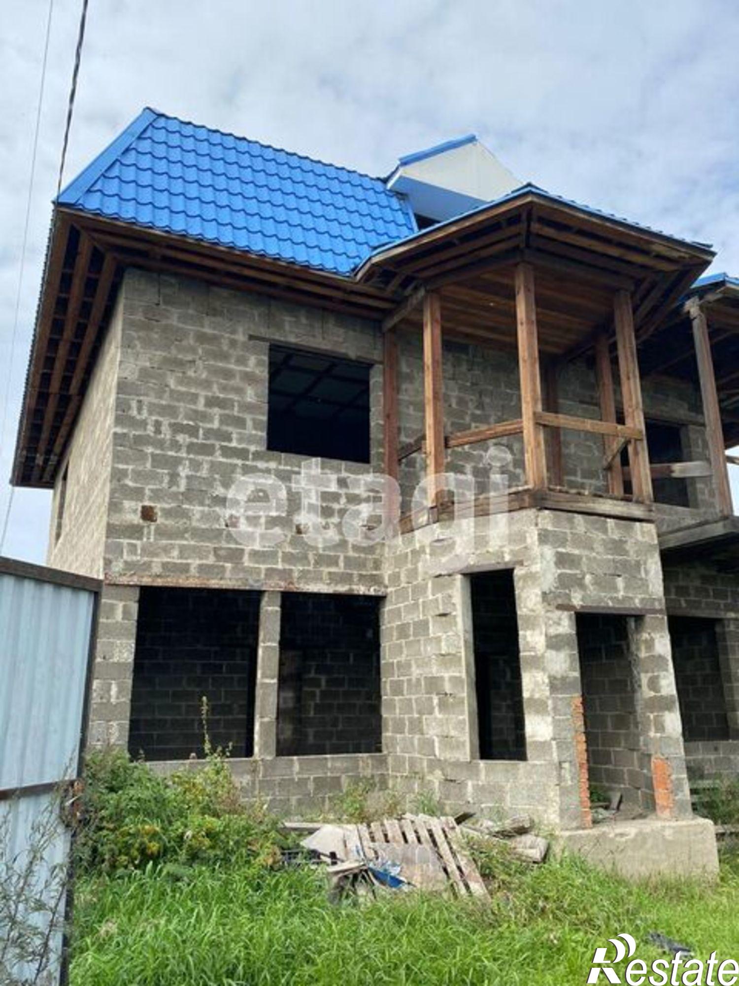 Купить дачу, дом, коттедж за 2 300 000 рублей на Array