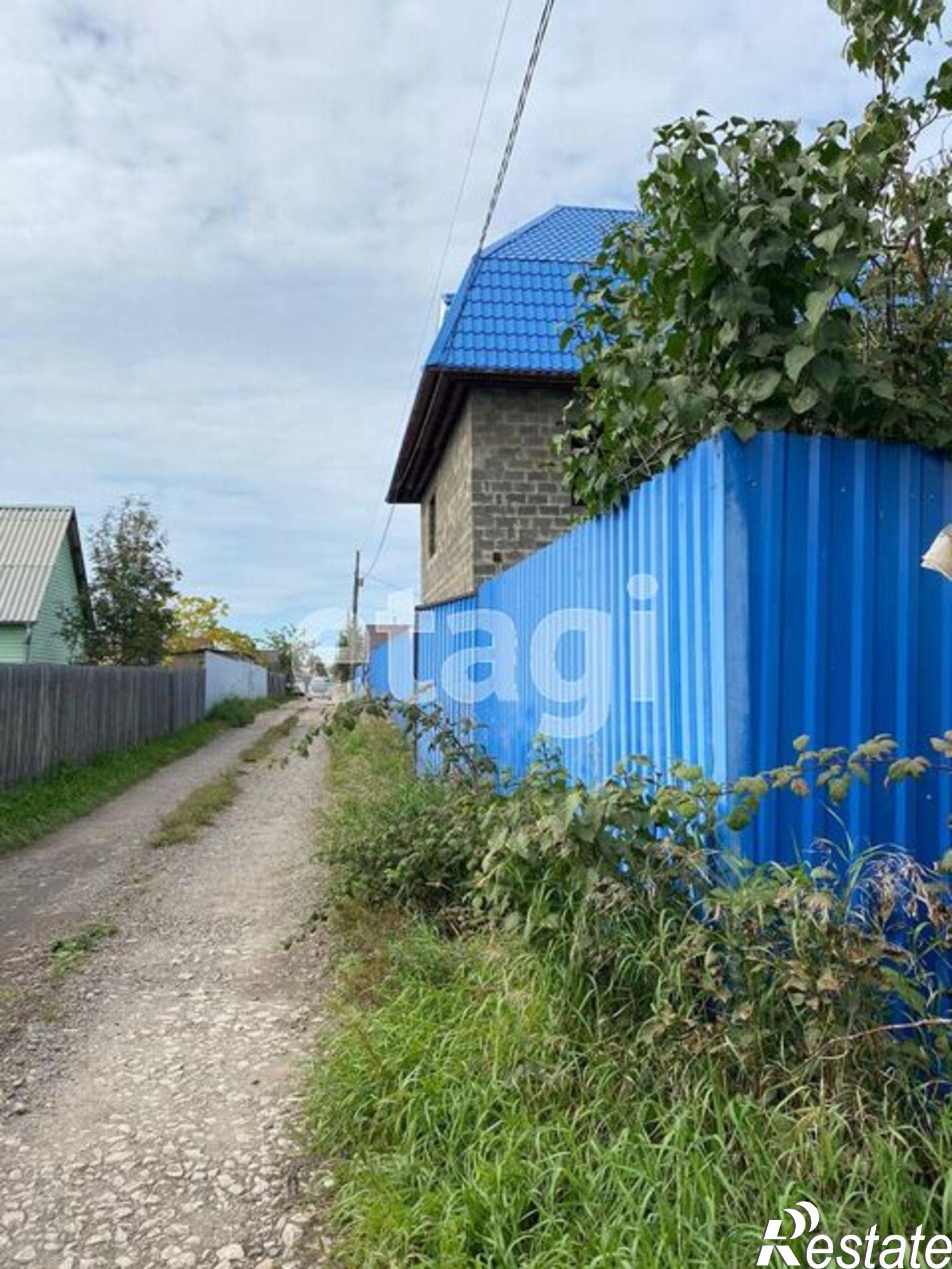 Купить дачу, дом, коттедж за 2 300 000 рублей на Array