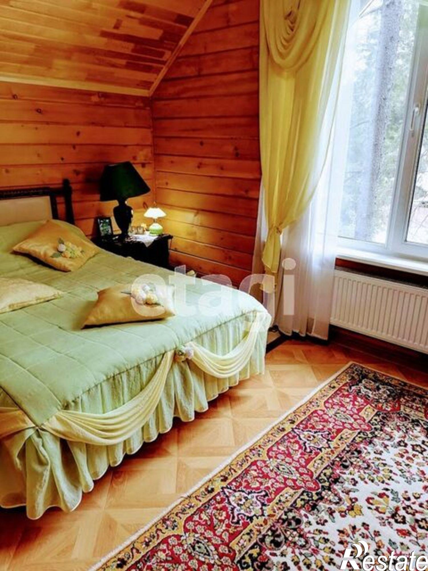 Купить дачу, дом, коттедж за 15 000 000 рублей на Array