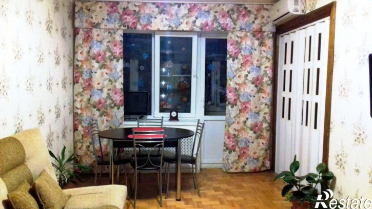 4-комн квартира Челябинская Улица,21
