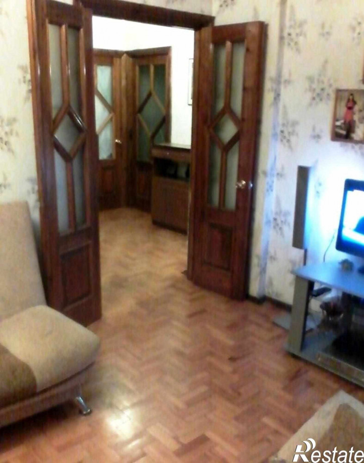 4-комн квартира Челябинская Улица,21