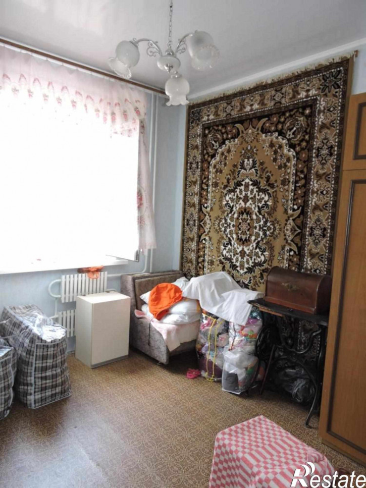 4-комн квартира Жилая Улица,13