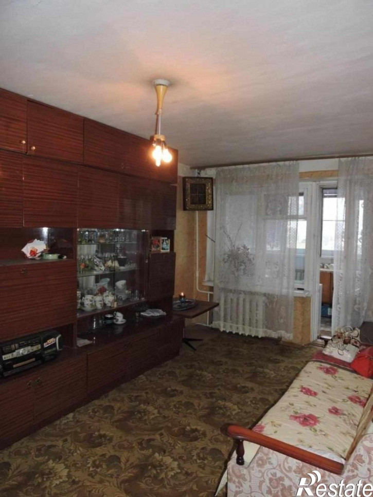 3-комн квартира Дзержинского улица,44
