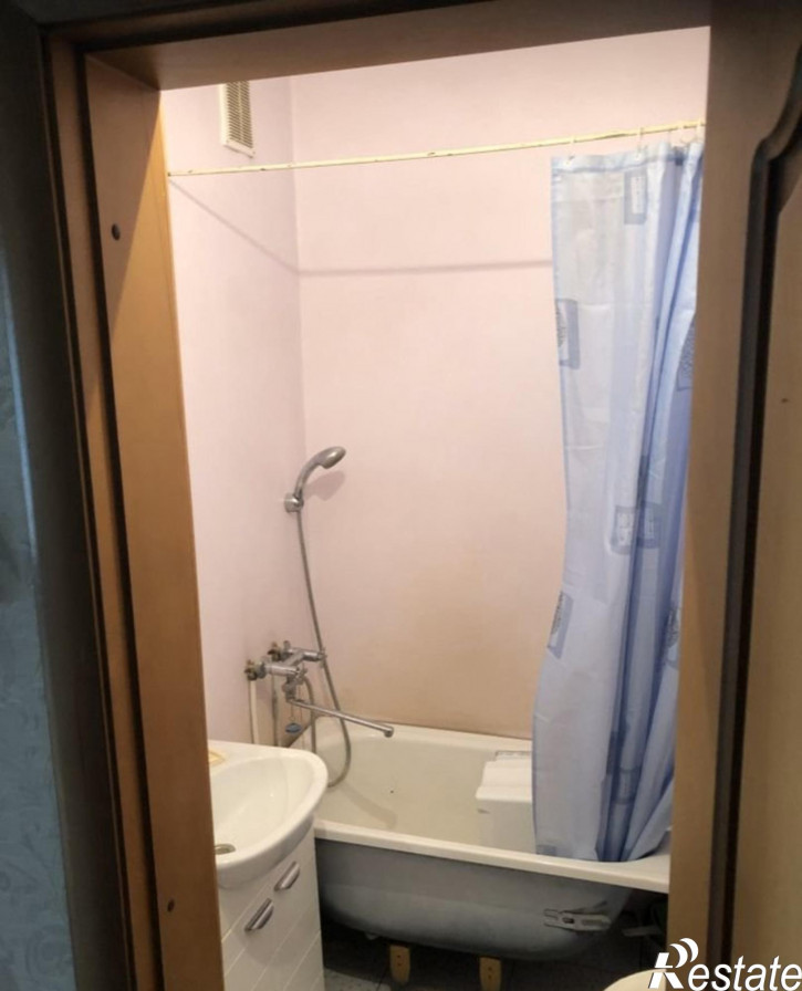 2-комн квартира Дзержинского улица,46к1