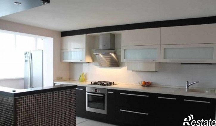 4-комн квартира Курганская ул, 3
