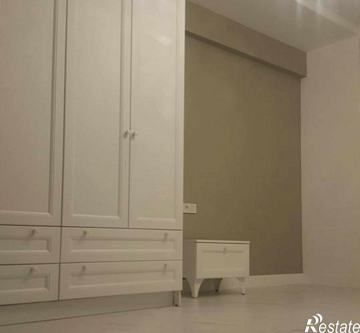 3-комн квартира Победы пр-кт, 70 б