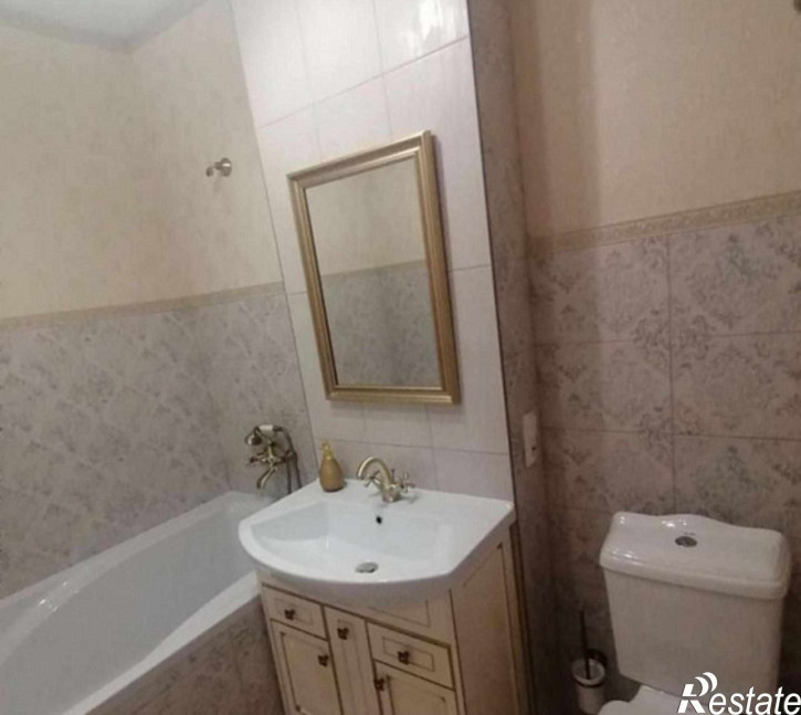 3-комн квартира Ростовская ул, 4