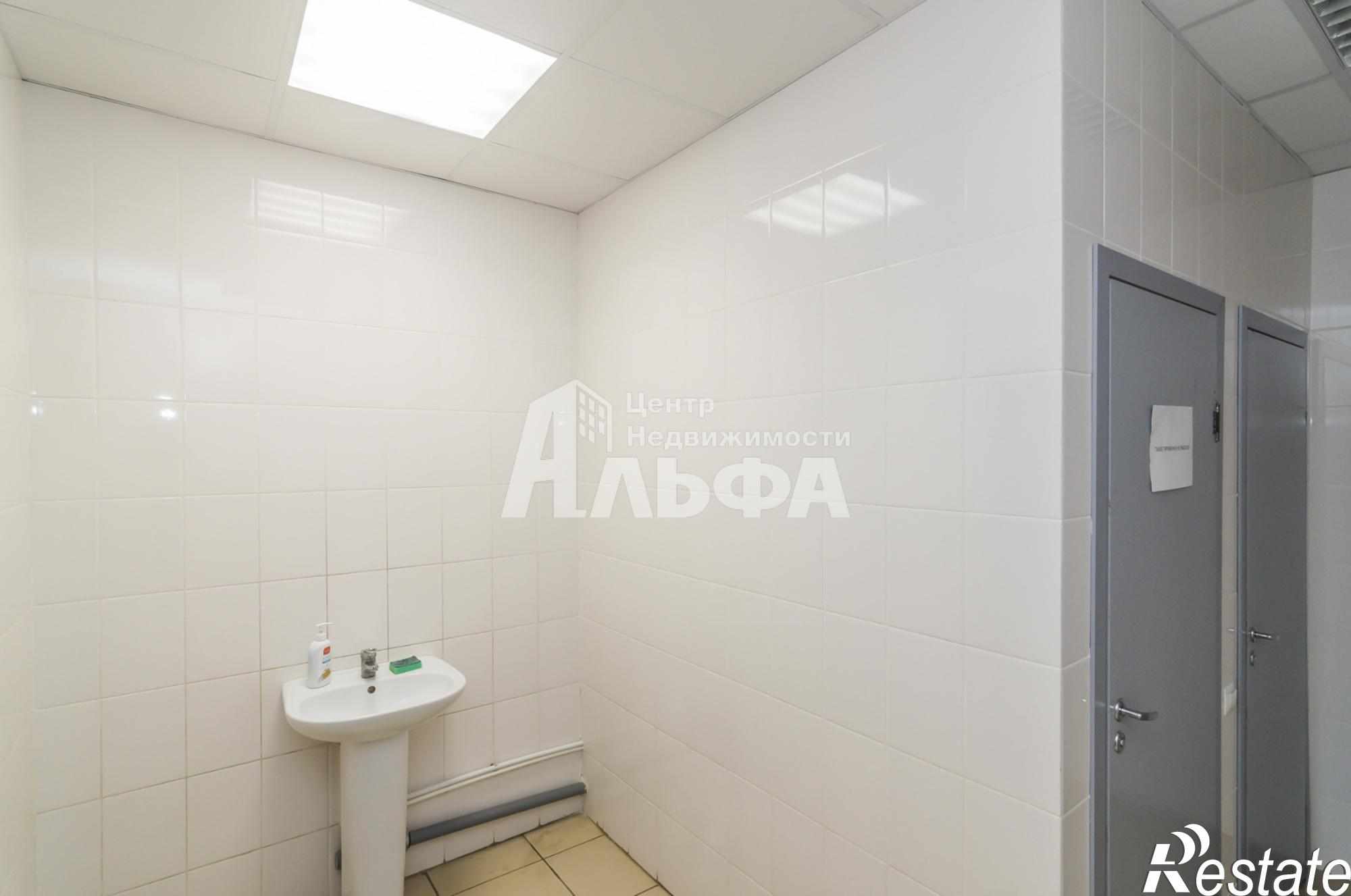 Сдать офис, помещение под офис за 35 000 рублей на Петропавловская улица, 93