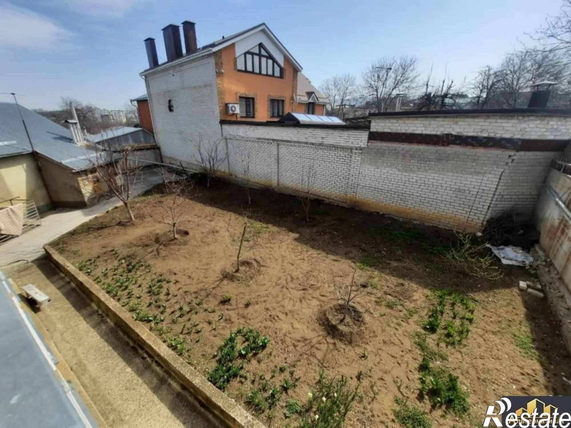 Купить дачу, дом, коттедж за 42 000 000 рублей на Севастопольская ул.