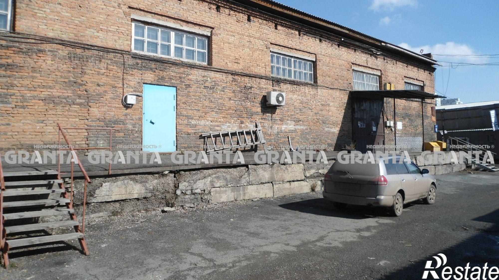 Сдать складское помещение за 100 000 рублей на ул Спандаряна, 8