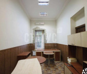 офис 11.2 кв м, этаж 1/3 им Ленина ул, 13