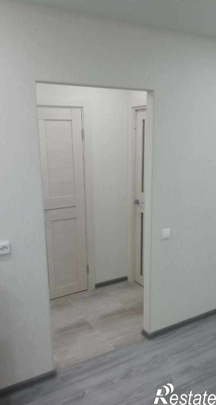 2-комн квартира Ивана Попова ул, 38