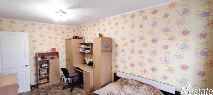 3-комн квартира улица Ворошилова, 17