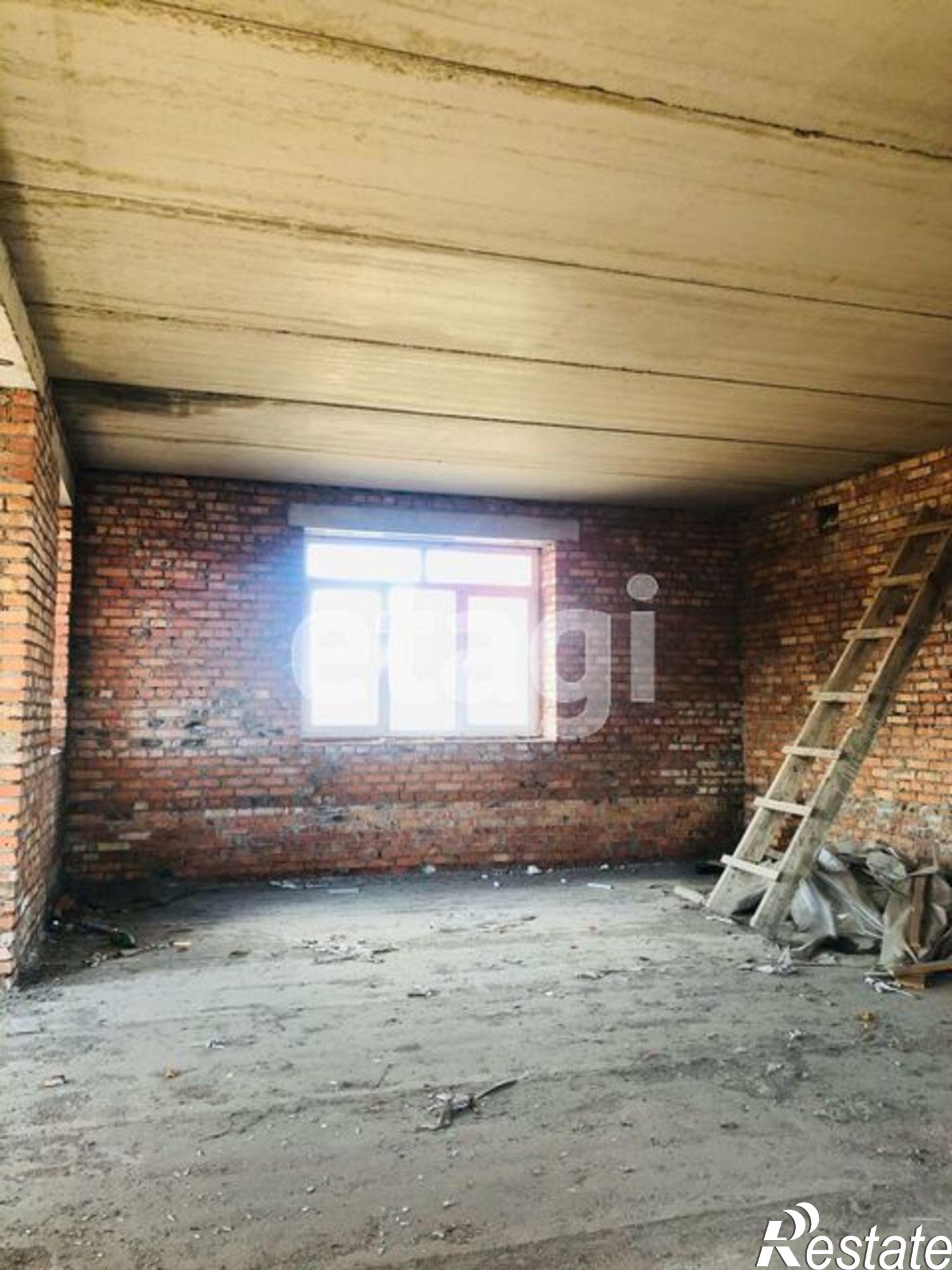 Купить дачу, дом, коттедж за 9 150 000 рублей на Мангазейская улица