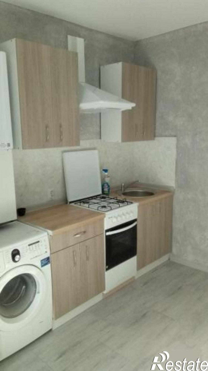 1-комн квартира Генерала Челнокова ул, 60