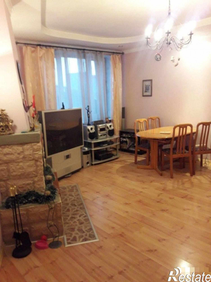 3-комн квартира Стрелковая ул, 1