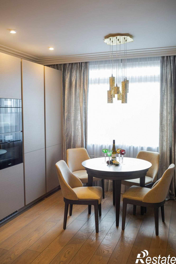 3-комн квартира Сержанта Колоскова ул, 8