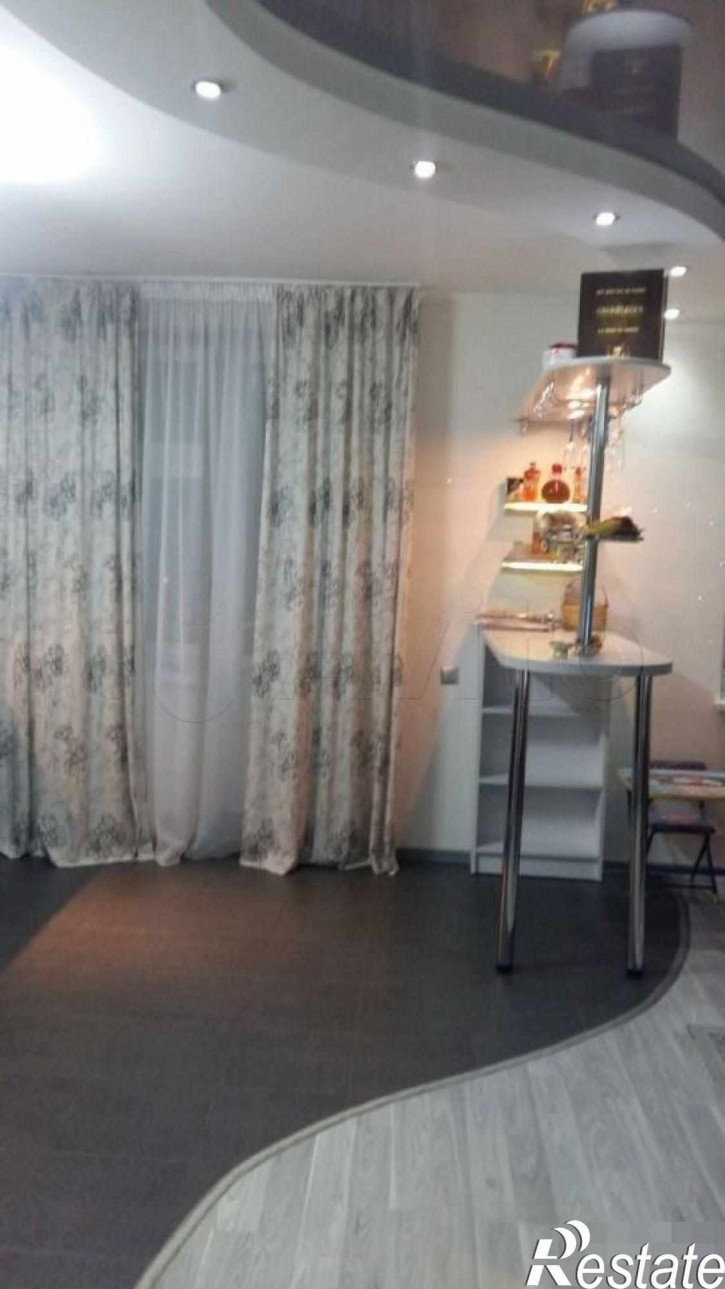 3-комн квартира Пражская ул, 38