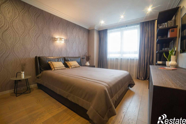 3-комн квартира Сержанта Колоскова ул, 8