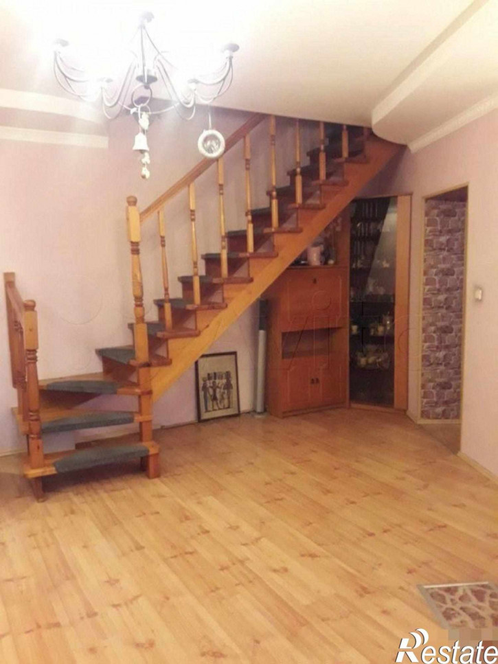 3-комн квартира Стрелковая ул, 1