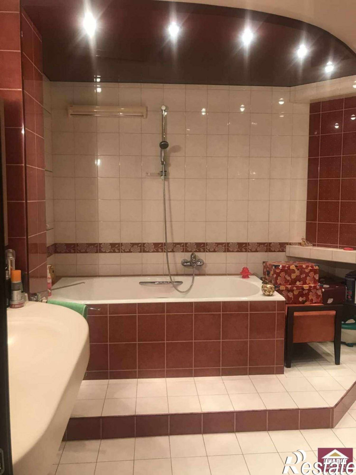 3-комн квартира Ворошилова улица, 69